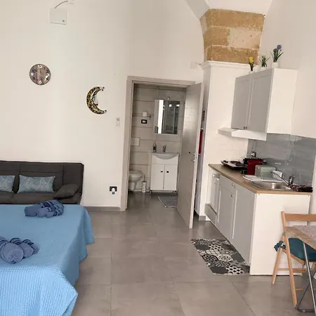 Monolocale Station Apartmán Brindisi